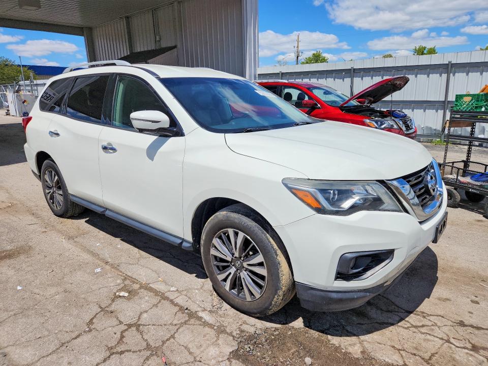 53533056 :رقم المزاد ، 5N1DR2MMXHC675425 vin ، 2017 Nissan Pathfinder مزاد بيع