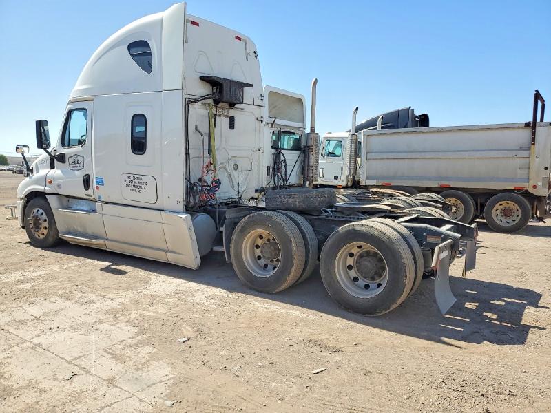 54550336 :رقم المزاد ، 3AKJGLD56FSGM6075 vin ، 2015 Freightliner Cascadia مزاد بيع