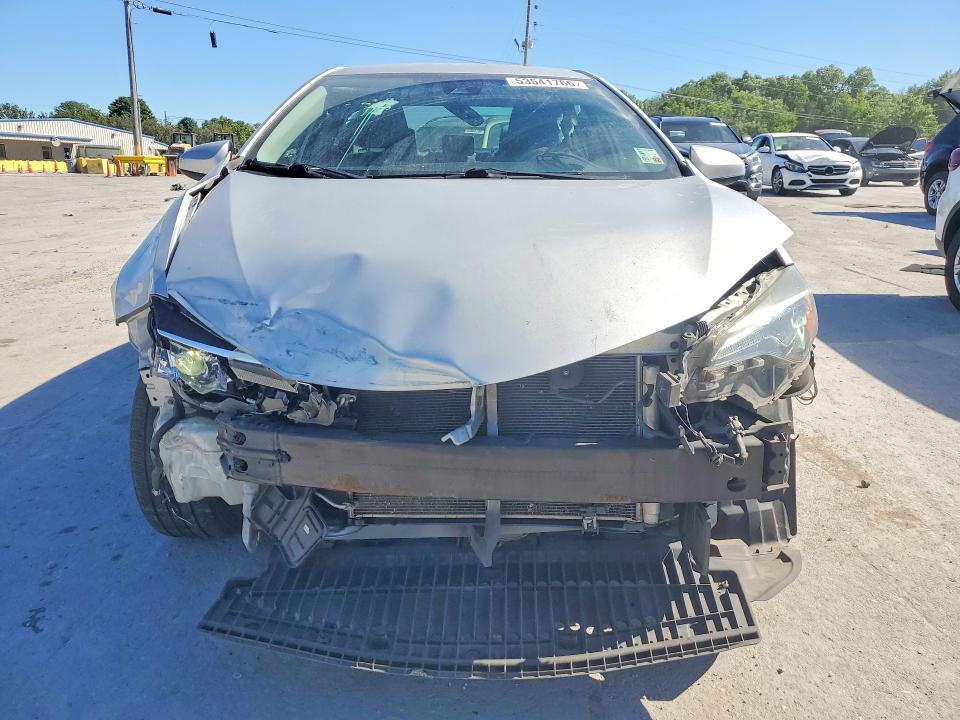53541766 :رقم المزاد ، 2T1BURHE6JC984585 vin ، 2018 Toyota Corolla مزاد بيع