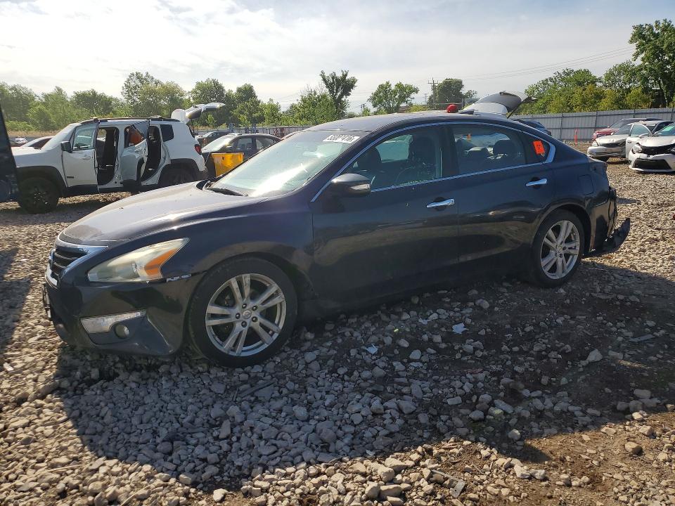 2013 Nissan Altima მანქანა იყიდება აუქციონზე, vin: 1N4BL3AP5DC228504, აუქციონის ნომერი: 55007416