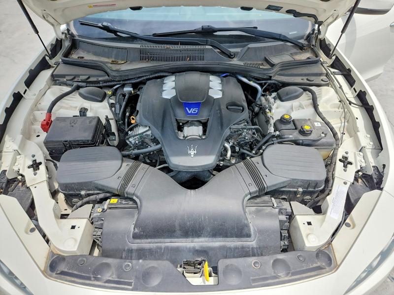 Продаж на аукціоні авто 2018 Maserati Ghibli, vin: ZAM57YSAXJ1284993, номер лоту: 55122566