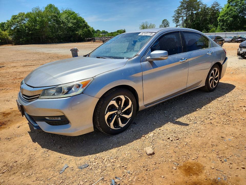 Продажа на аукционе авто 2017 Honda Accord, vin: 1HGCR2F78HA211392, номер лота: 52151776