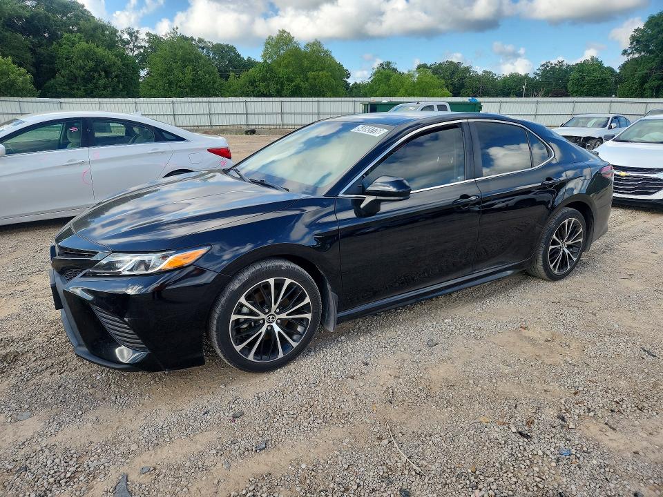 2019 Toyota Camry მანქანა იყიდება აუქციონზე, vin: 4T1B11HK5KU698033, აუქციონის ნომერი: 54093776