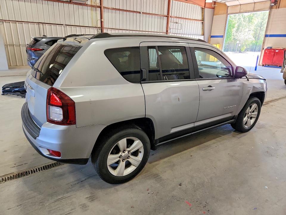 2015 Jeep Compass მანქანა იყიდება აუქციონზე, vin: 1C4NJDBB7FD283121, აუქციონის ნომერი: 52614606