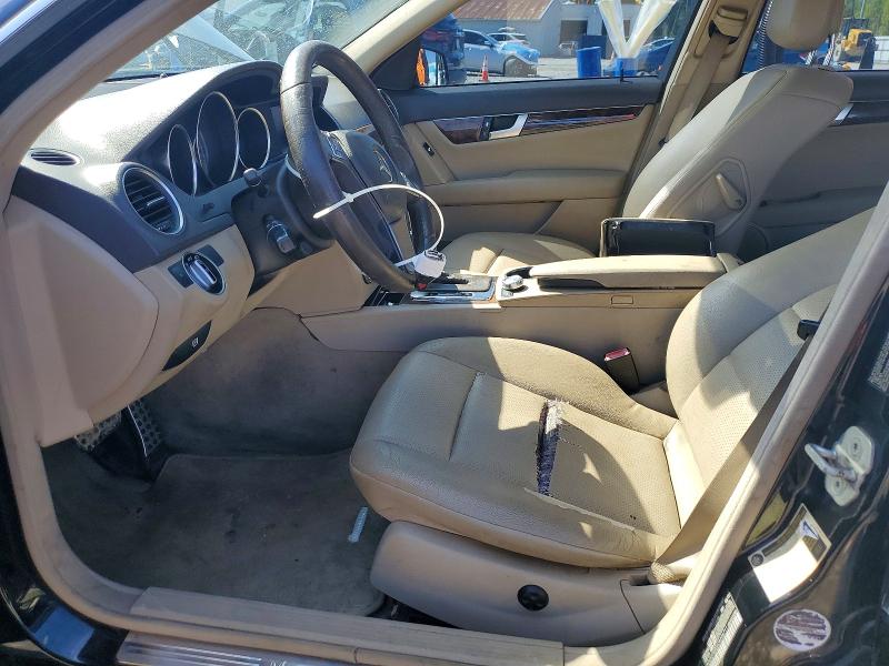 2012 Mercedes-benz C მანქანა იყიდება აუქციონზე, vin: WDDGF8BBXCR204711, აუქციონის ნომერი: 52274796