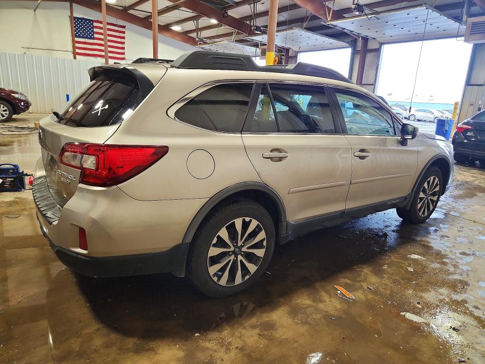 54677806 :رقم المزاد ، 4S4BSENC9F3240508 vin ، 2015 Subaru Outback مزاد بيع