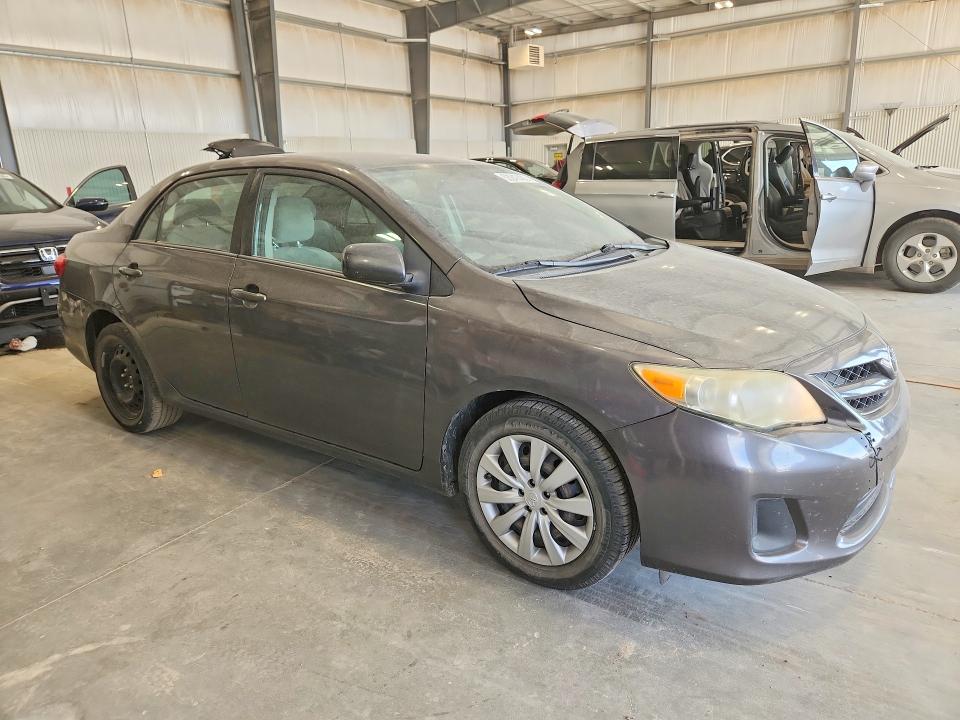 53247436 :رقم المزاد ، 5YFBU4EE1CP049002 vin ، 2012 Toyota Corolla مزاد بيع
