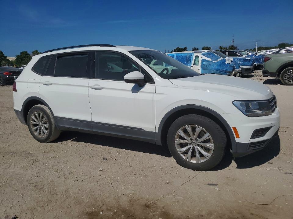52099416 :رقم المزاد ، 3VV1B7AX6KM142793 vin ، 2019 Volkswagen Tiguan مزاد بيع