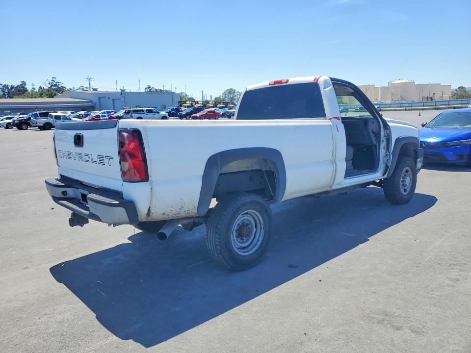 2005 Chevrolet Silverado მანქანა იყიდება აუქციონზე, vin: 1GCHC24U75E307243, აუქციონის ნომერი: 52366346