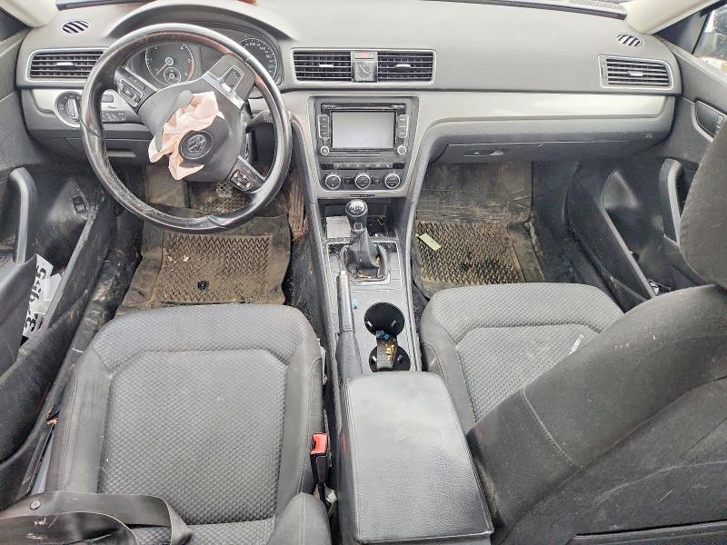 2015 Volkswagen Passat მანქანა იყიდება აუქციონზე, vin: 1VWAV7A31FC112124, აუქციონის ნომერი: 52516406
