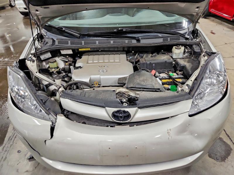 Aukcja sprzedaży 2010 Toyota Sienna, vin: 5TDKK4CC1AS300824, numer aukcji: 52670806