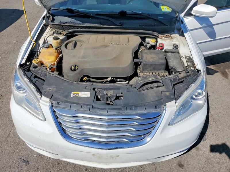 2013 Chrysler 200 მანქანა იყიდება აუქციონზე, vin: 1C3CCBBG6DN743043, აუქციონის ნომერი: 53216346