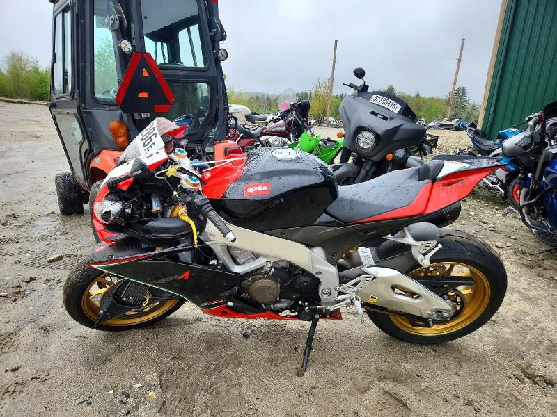 53451286 :رقم المزاد ، ZD4RKU027DS000070 vin ، 2013 Aprilia Rsv4 مزاد بيع