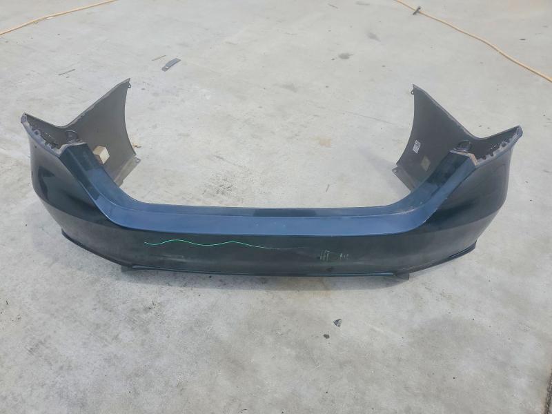 55047956 :رقم المزاد ، 4T1B11HK5JU616980 vin ، 2018 Toyota Camry مزاد بيع