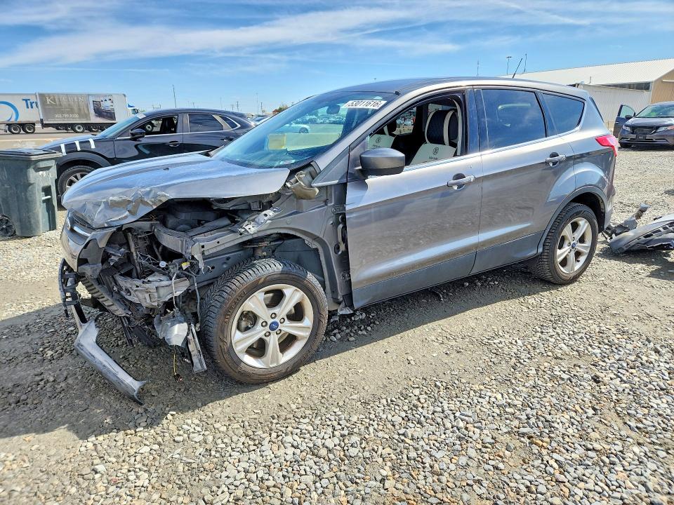 2014 Ford Escape მანქანა იყიდება აუქციონზე, vin: 1FMCU9GX9EUB01039, აუქციონის ნომერი: 53011616