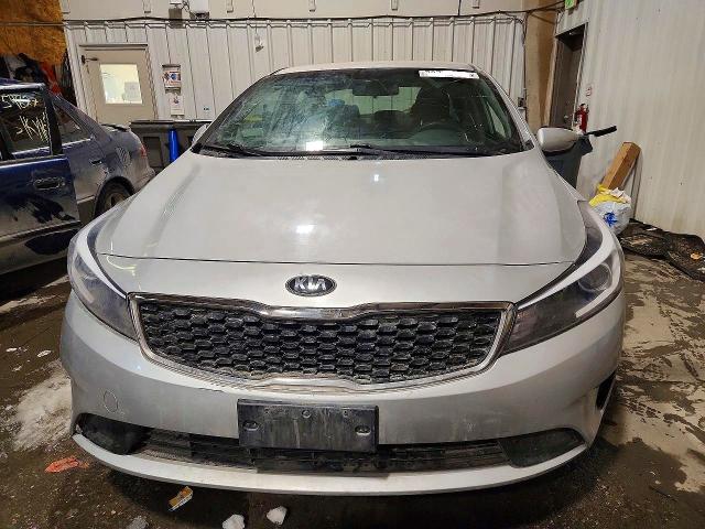 2018 Kia Forte მანქანა იყიდება აუქციონზე, vin: 3KPFK4A77JE209641, აუქციონის ნომერი: 54679036