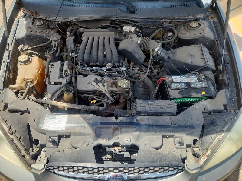 52100176 :رقم المزاد ، 1FAFP53U52G106784 vin ، 2002 Ford Taurus مزاد بيع