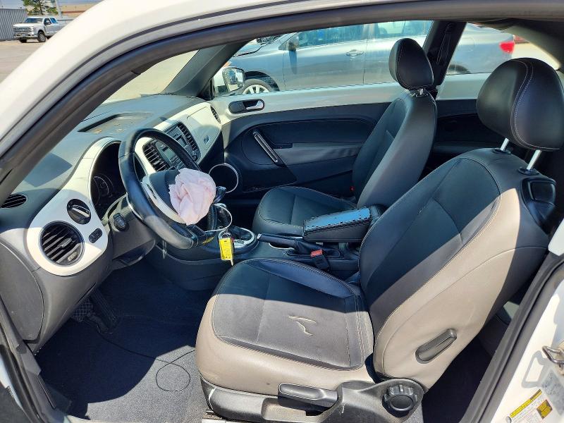 53224446 :رقم المزاد ، 3VWJX7AT9EM611454 vin ، 2014 Volkswagen Beetle مزاد بيع