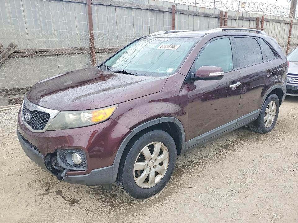53625166 :رقم المزاد ، 5XYKT3A10BG115879 vin ، 2011 Kia Sorento مزاد بيع