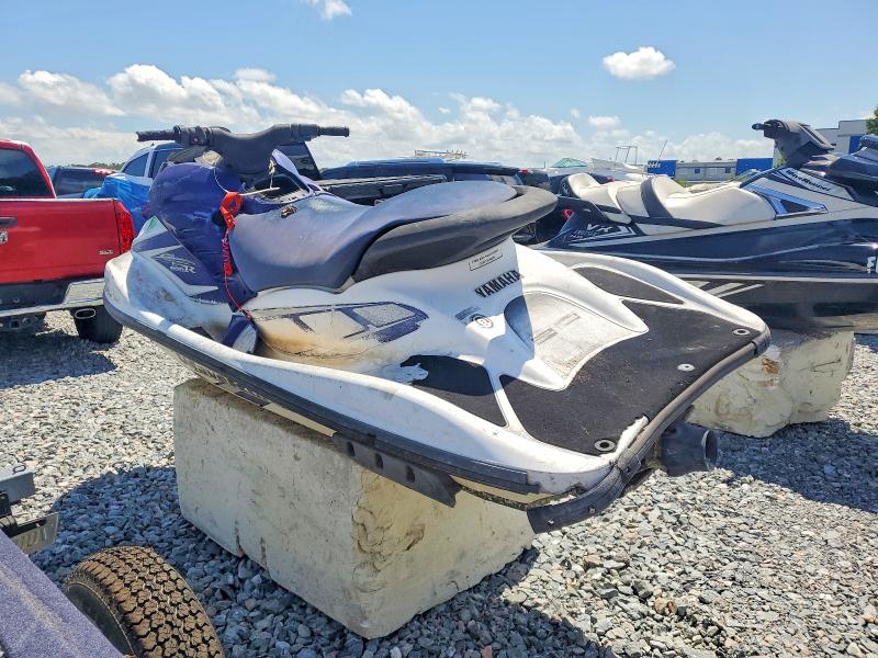 2001 Yam Jet Ski მანქანა იყიდება აუქციონზე, vin: YAMA3317J001, აუქციონის ნომერი: 54097086