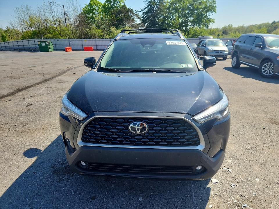 52407046 :رقم المزاد ، 7MUDAABG6PV078245 vin ، 2023 Toyota Corolla Cross مزاد بيع