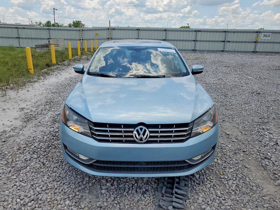 54239516 :رقم المزاد ، 1VWCM7A39DC134767 vin ، 2013 Volkswagen Passat مزاد بيع