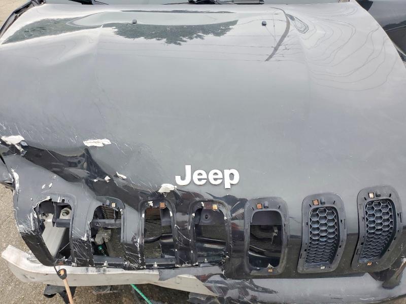 Продажа на аукционе авто 2015 Jeep Cherokee, vin: 1C4PJMCB9FW650872, номер лота: 52887366