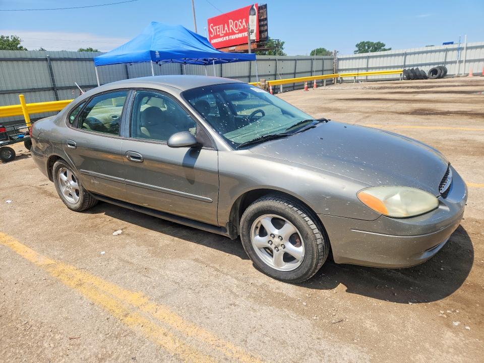 52100176 :رقم المزاد ، 1FAFP53U52G106784 vin ، 2002 Ford Taurus مزاد بيع