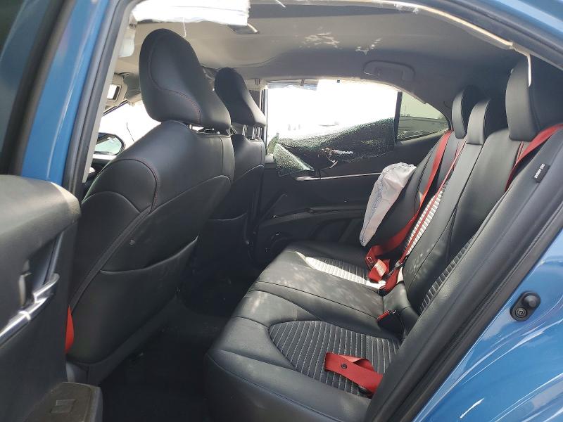 48546396 :رقم المزاد ، 4T1KZ1AK1NU068078 vin ، 2022 Toyota Camry مزاد بيع