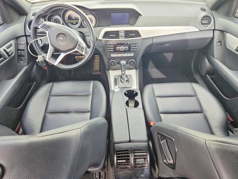 2014 Mercedes-benz C მანქანა იყიდება აუქციონზე, vin: WDDGF4HB9ER317603, აუქციონის ნომერი: 53492826
