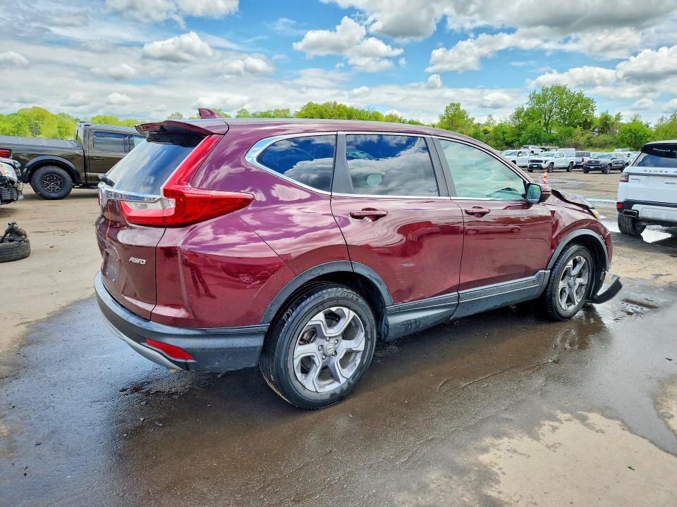 Продаж на аукціоні авто 2018 Honda Cr-v, vin: 7FARW2H53JE033213, номер лоту: 53796616