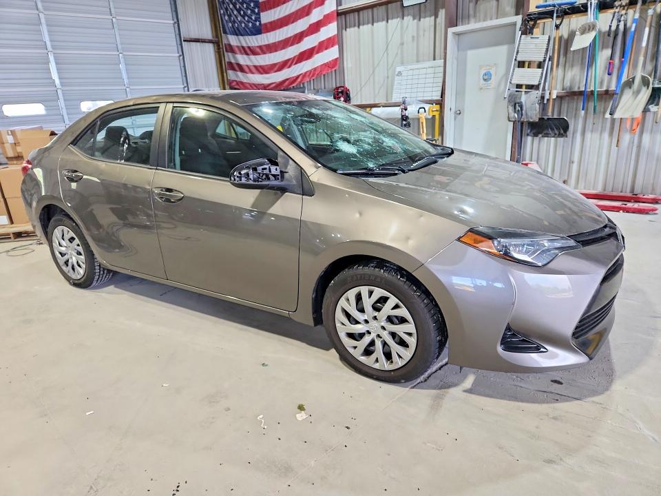 Продаж на аукціоні авто 2018 Toyota Corolla, vin: 2T1BURHE4JC109733, номер лоту: 52168156