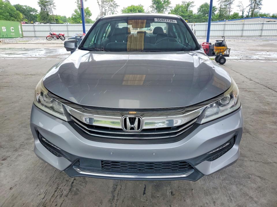 Продаж на аукціоні авто 2017 Honda Accord, vin: 1HGCR2F96HA060800, номер лоту: 55423726