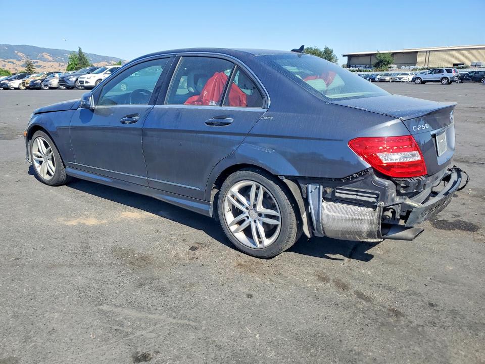 54311546 :رقم المزاد ، WDDGF4HB5DR300456 vin ، 2013 Mercedes-benz C مزاد بيع