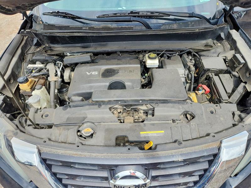 54880146 :رقم المزاد ، 5N1DR2MM3JC627657 vin ، 2018 Nissan Pathfinder مزاد بيع