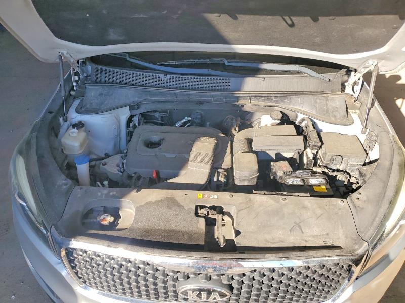2017 Kia Sorento მანქანა იყიდება აუქციონზე, vin: 5XYPGDA33HG282991, აუქციონის ნომერი: 53164056