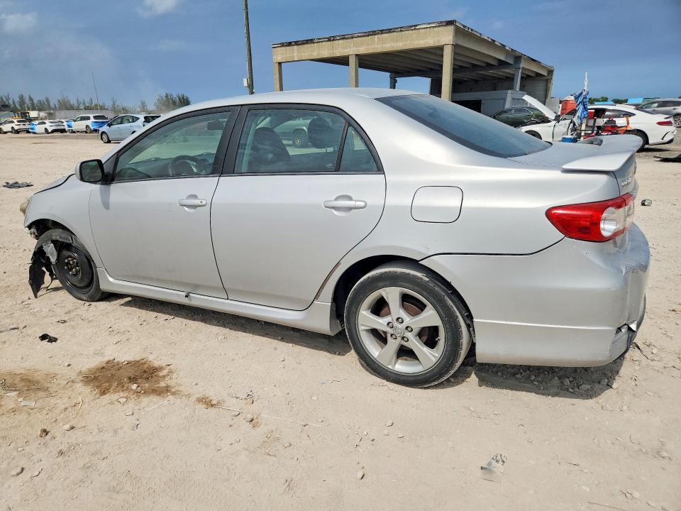 53418816 :رقم المزاد ، 2T1BU4EE9DC970028 vin ، 2013 Toyota Corolla مزاد بيع