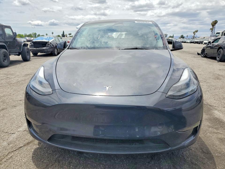 Продажа на аукционе авто 2024 Tesla Model Y, vin: 7SAYGDED8RF032889, номер лота: 55556366