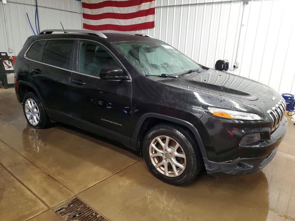 Продаж на аукціоні авто 2015 Jeep Cherokee, vin: 1C4PJMCB1FW675751, номер лоту: 52092926