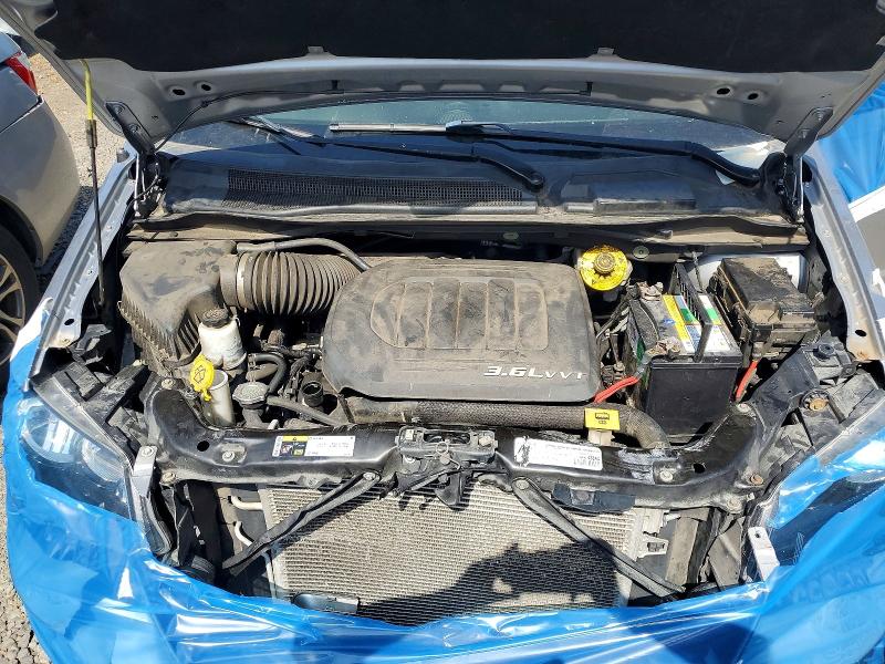 52664576 :رقم المزاد ، 2C4RDGBG5JR190318 vin ، 2018 Dodge Grand Caravan مزاد بيع