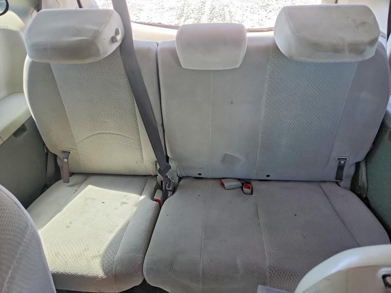 55182186 :رقم المزاد ، 5TDKK3DC1BS076710 vin ، 2011 Toyota Sienna مزاد بيع