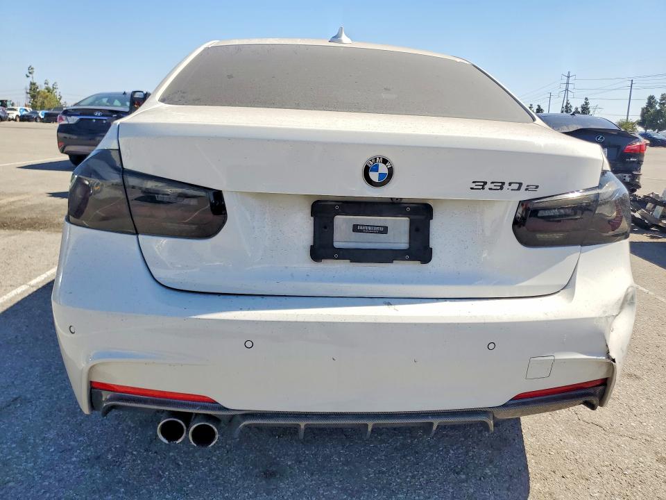 53266366 :رقم المزاد ، WBA8E1C30HA158678 vin ، 2017 Bmw 330e مزاد بيع