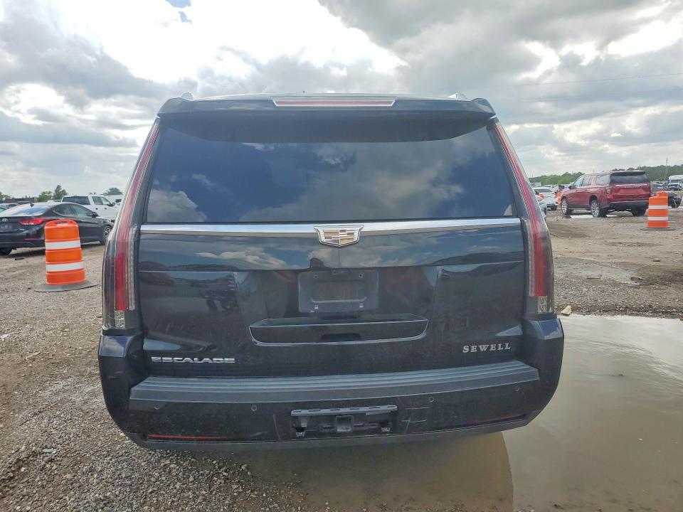 2018 Cadillac Escalade მანქანა იყიდება აუქციონზე, vin: 1GYS4BKJ3JR393787, აუქციონის ნომერი: 54690386