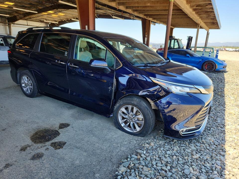 Aukcja sprzedaży 2022 Toyota Sienna, vin: 5TDJRKEC4NS090850, numer aukcji: 52912596
