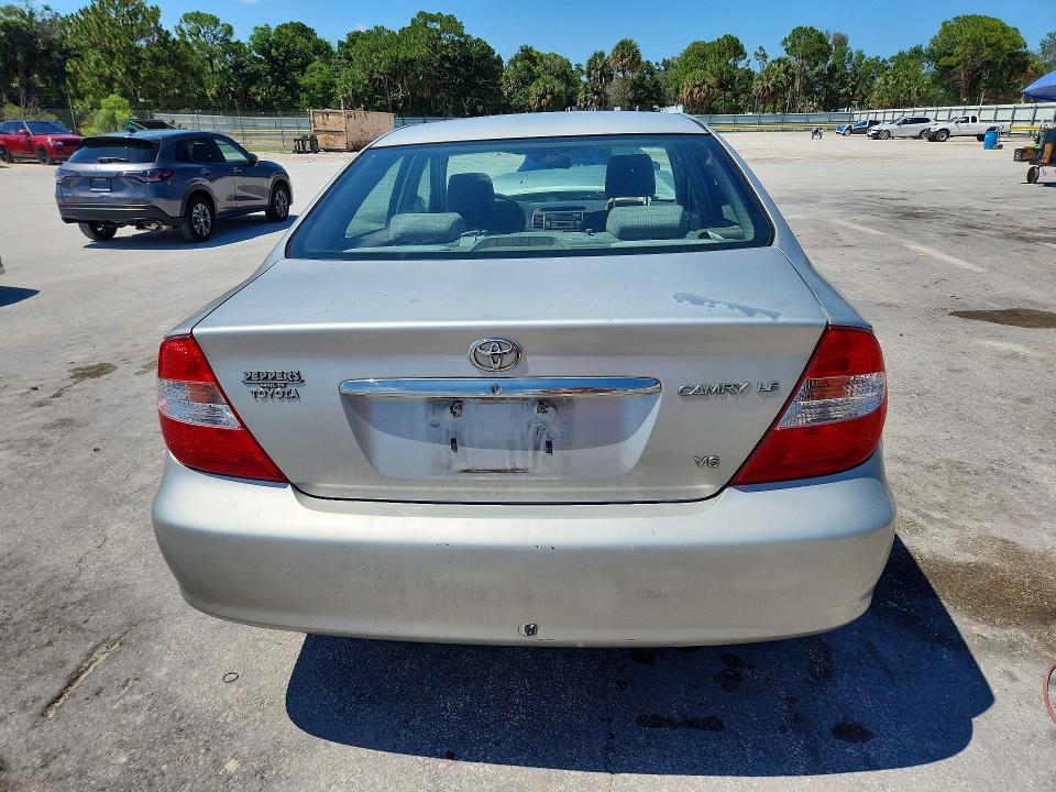 2003 Toyota Camry მანქანა იყიდება აუქციონზე, vin: 4T1BF32K03U043205, აუქციონის ნომერი: 53950786