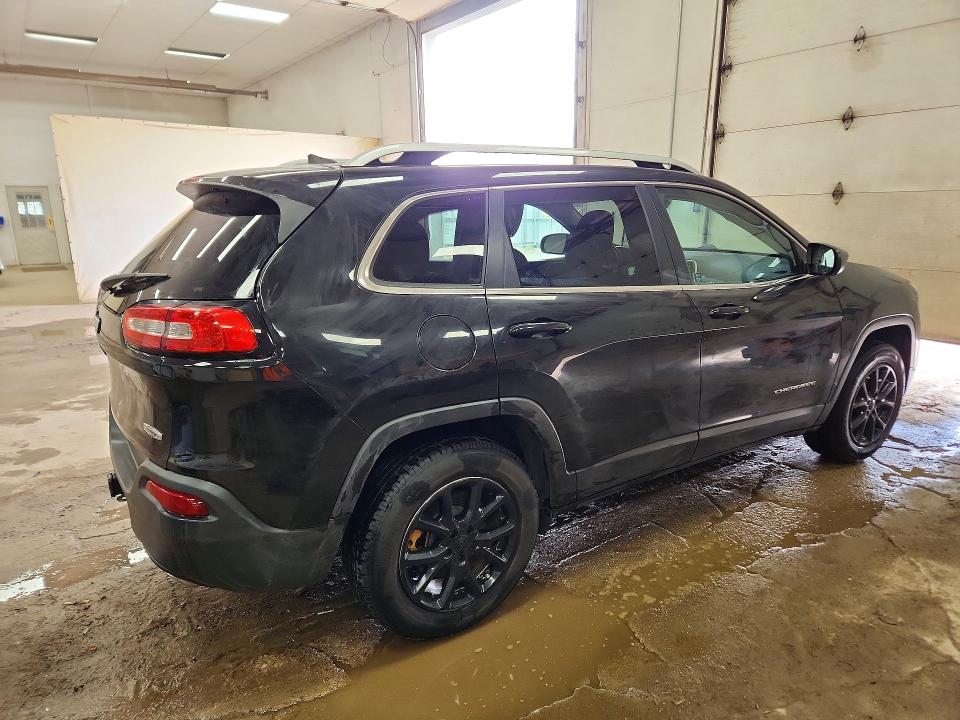 2017 Jeep Cherokee მანქანა იყიდება აუქციონზე, vin: 1C4PJMCS5HW608234, აუქციონის ნომერი: 52372646