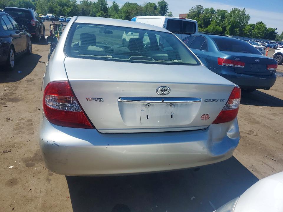 2002 Toyota Camry მანქანა იყიდება აუქციონზე, vin: 4T1BE32K52U631604, აუქციონის ნომერი: 54592176
