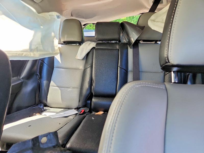 Продажа на аукционе авто 2015 Toyota Rav4, vin: JTMRFREV6FD170105, номер лота: 54190426
