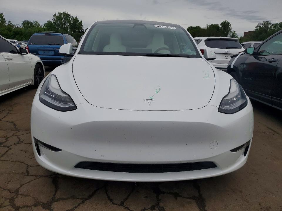 53542206 :رقم المزاد ، 5YJYGDEE4MF121051 vin ، 2021 Tesla Model Y مزاد بيع