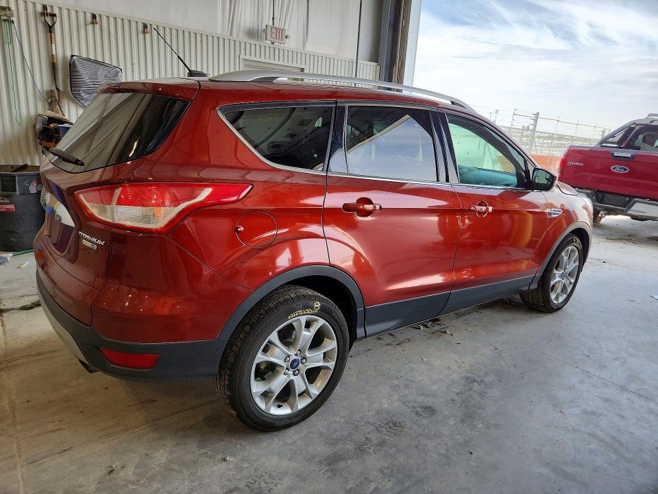 2015 Ford Escape მანქანა იყიდება აუქციონზე, vin: 1FMCU9J92FUB72255, აუქციონის ნომერი: 53084306
